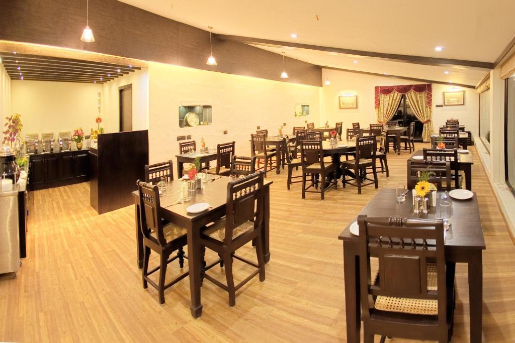 Mgm Hill Worth Resort Coonoor Restaurant photo