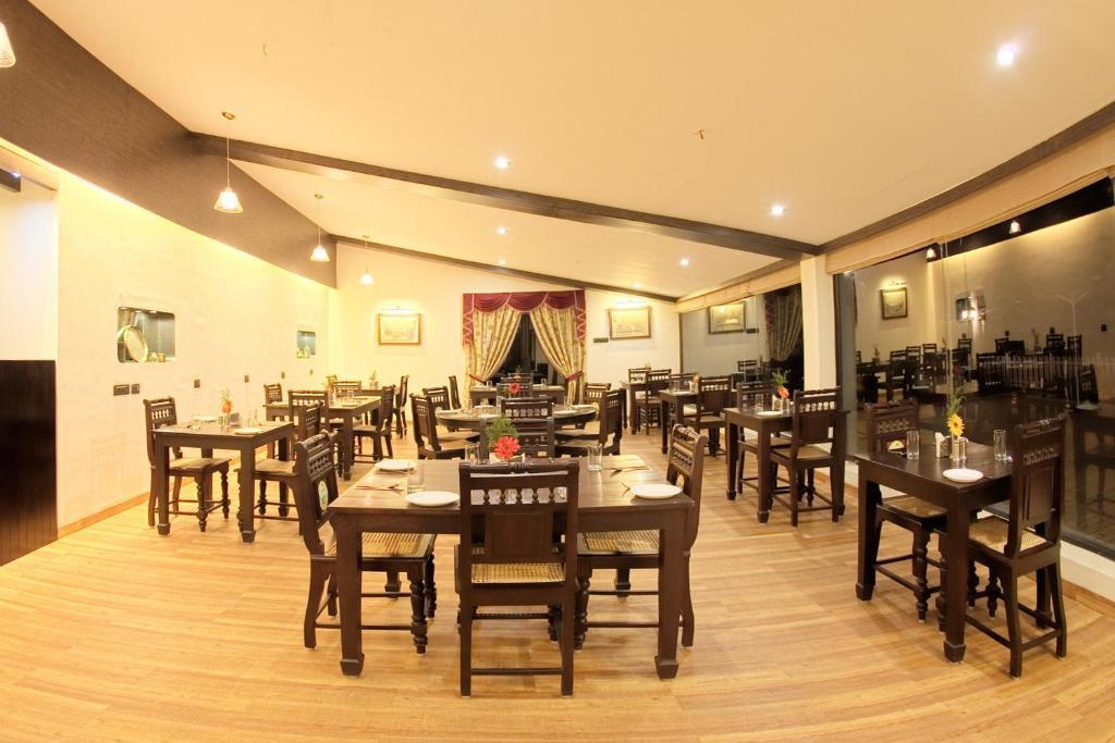 Mgm Hill Worth Resort Coonoor Restaurant photo